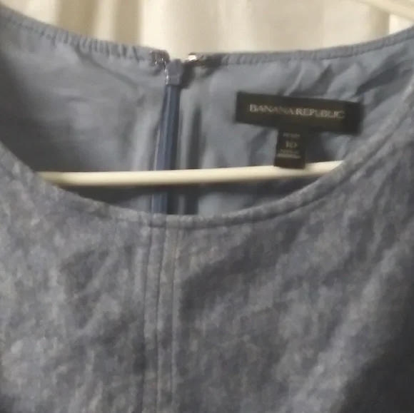 Banana Republic Light Blue Wool Classic Short-Sleeve Sheath Dres, Size 10 GUC - Picture 1 of 6